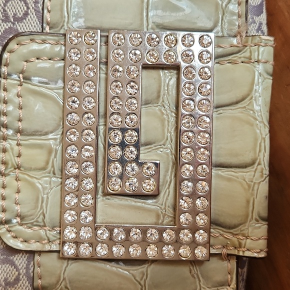 Guess Y2K green bag with bling "G" snap - Picture 2 of 16